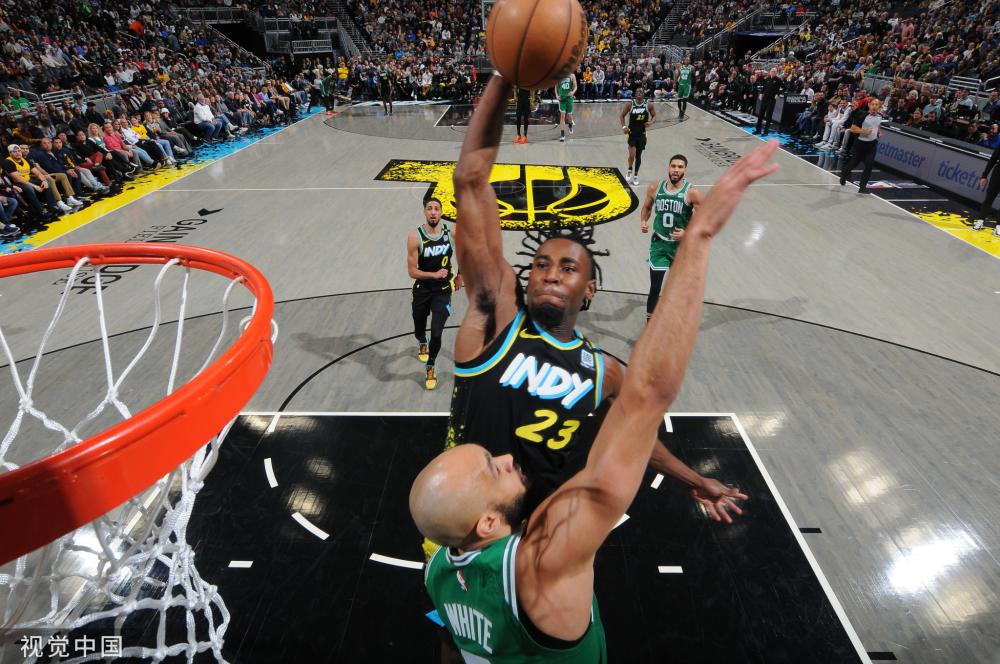 都滿臉錯愕 都滿臉錯愕